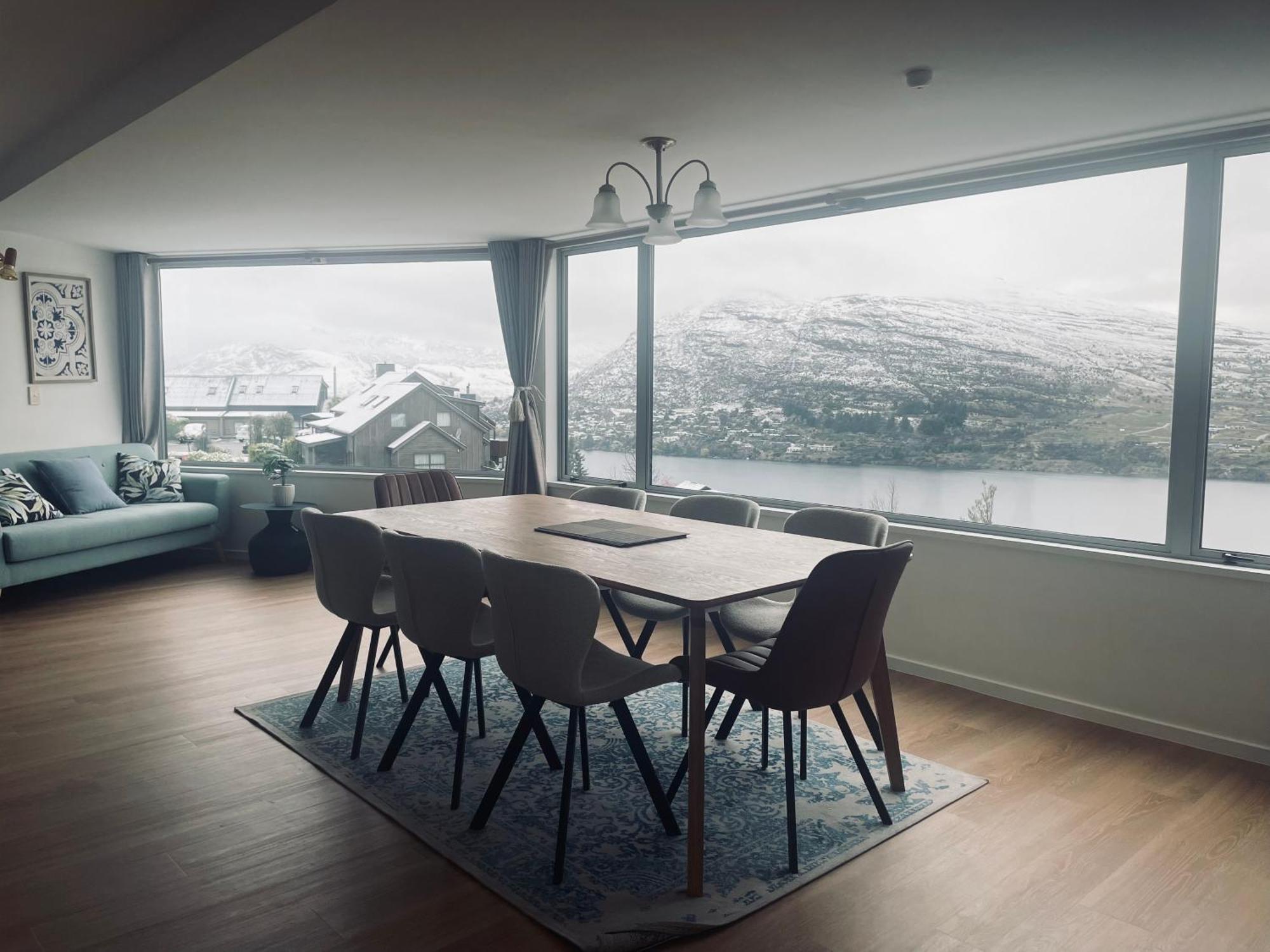 Ming'S Lakeside Goldleaf Suites Квинстаун Экстерьер фото