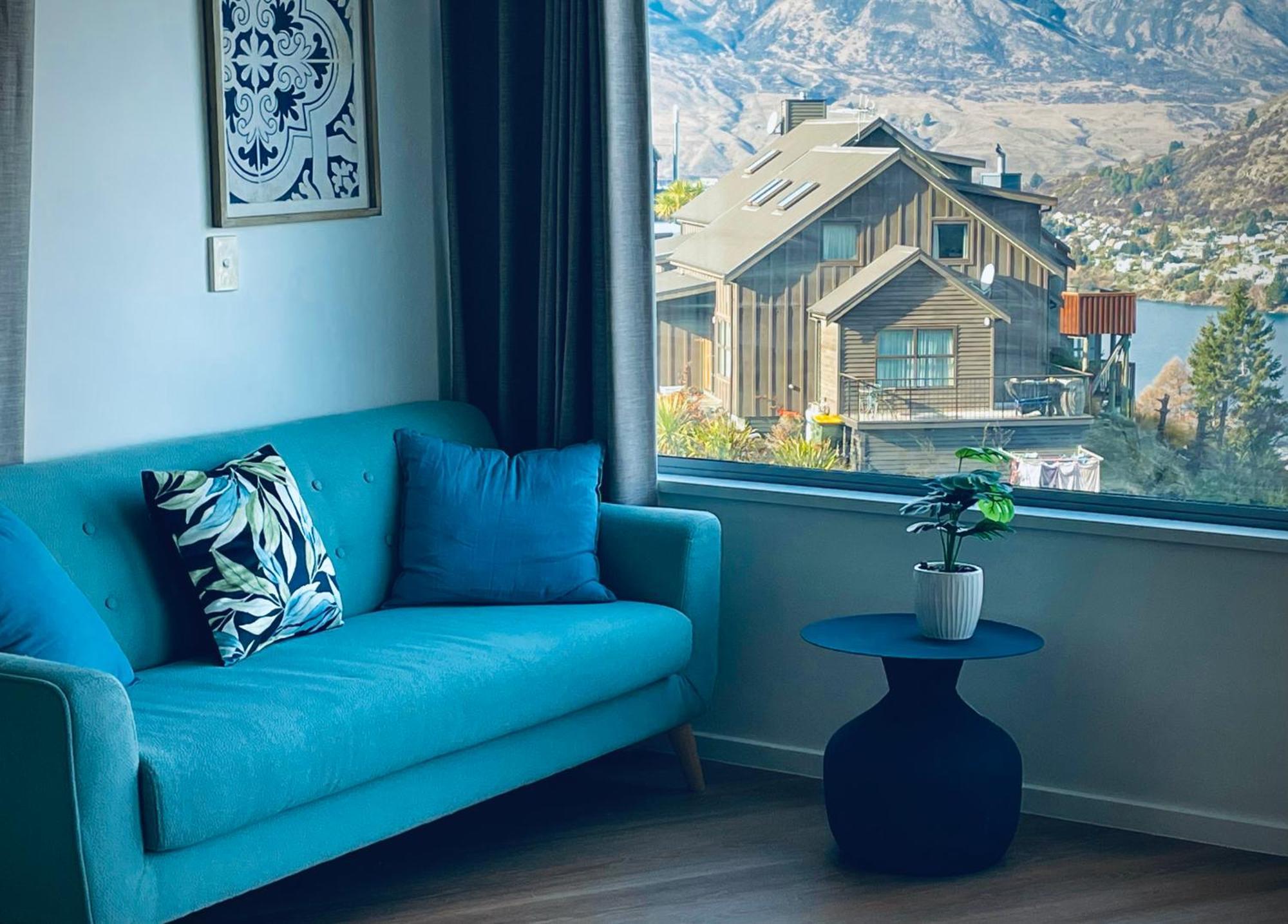 Ming'S Lakeside Goldleaf Suites Квинстаун Экстерьер фото