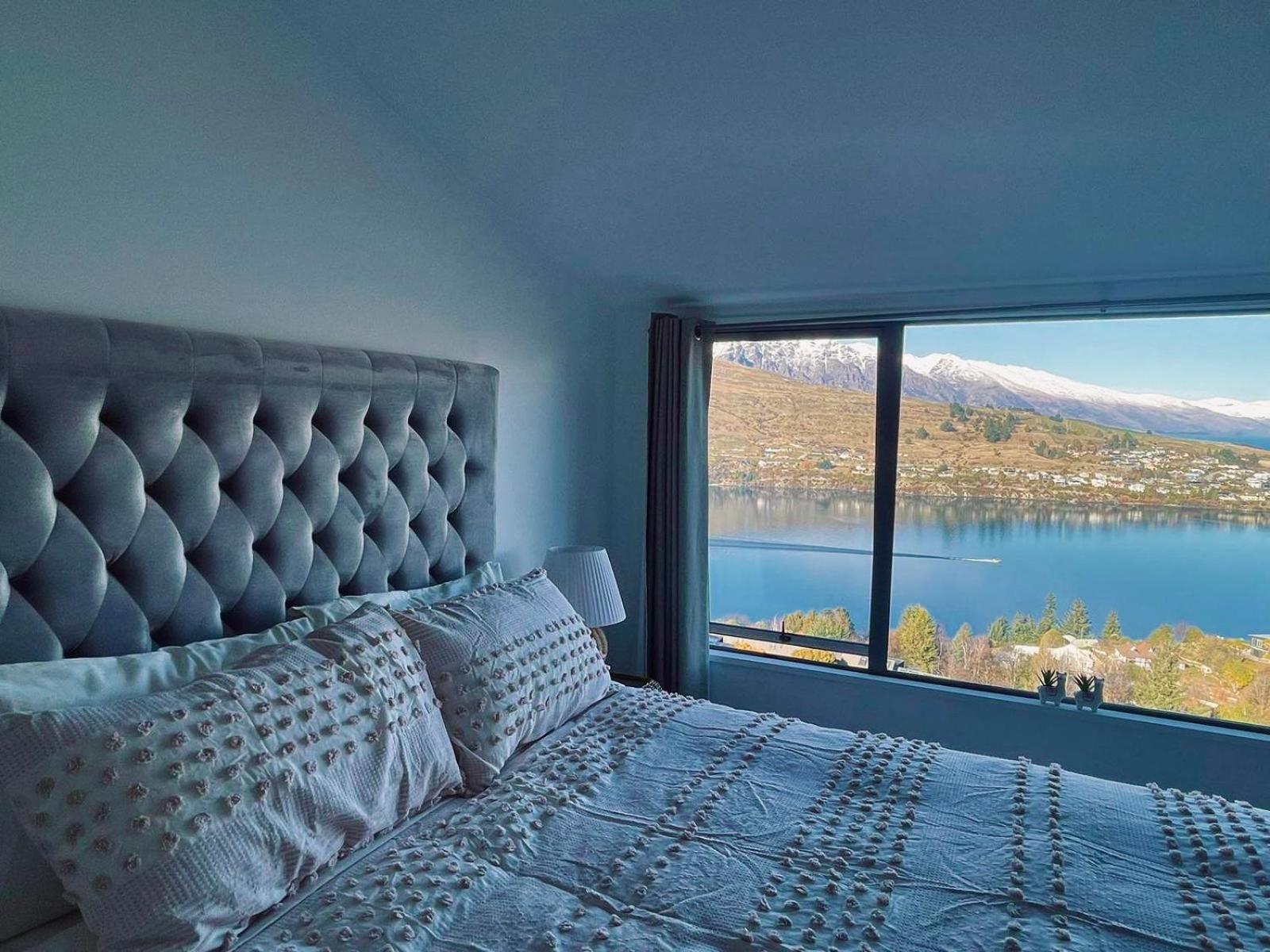 Ming'S Lakeside Goldleaf Suites Квинстаун Экстерьер фото